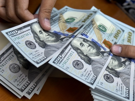 Обнародован официальный курс маната к доллару на вторник