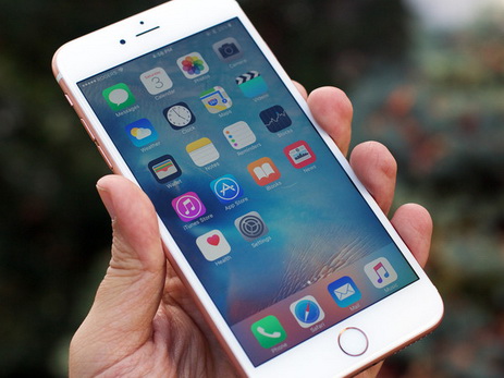 Apple планирует снизить цены на iPhone