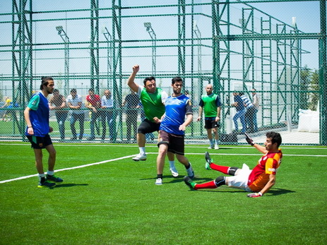 В Баку впервые стартовал футбольный любительский турнир «Кубок МФЛ» - ФОТО