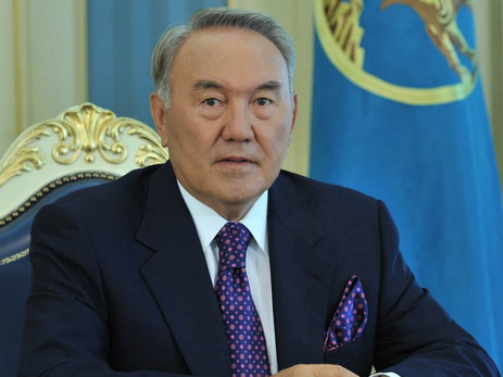 Нурсултан Назарбаев поздравил Президента Азербайджана с Днем Республики