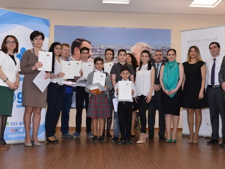 В Баку наградили школьников - победителей конкурсов чтения и фотографии – ФОТО – ВИДЕО