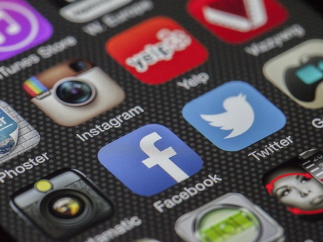 Исследование: социальная сеть Facebook и Твиттер теряют популярность