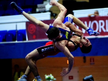 Азербайджанские борцы завоевали две медали в 5-й день чемпионата Европы