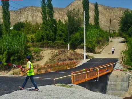 В Азербайджане восстановлен снесенный селем мост – ФОТО