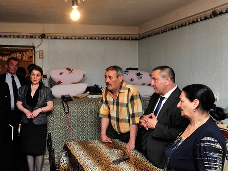 Британские парламентарии ознакомилась с условиями жизни азербайджанских вынужденных переселенцев