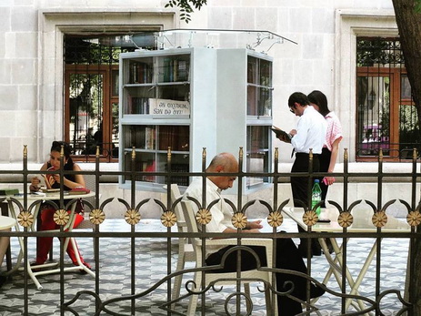 В Баку функционируют общественные книжные шкафы – ФОТО