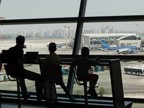 СМИ: в аэропорту Тель-Авива задержали 26 граждан Грузии