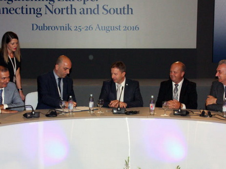 SOCAR и 4 европейские страны подписали Меморандум о взаимопонимании по Ионическо-Адриатическому газопроводу
