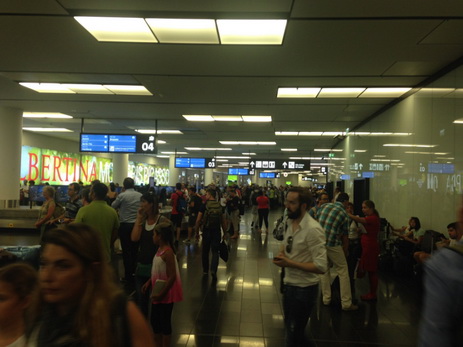 Порядка 50 рейсов задержали в аэропорту Вены