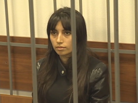 Rusiyada iki yaşlı qızı qəddarcasına qətlə yetirməkdə ittiham olunan azərbaycanlı qadın saxlanılıb – FOTO – VİDEO