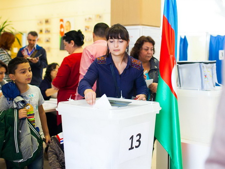 Около 75 % избирателей Хазарского района приняли участие в голосовании