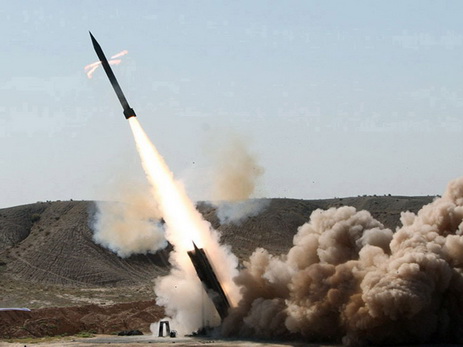 Азербайджан планирует производить баллистические ракеты