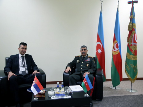 Министр обороны Азербайджана встретился с министром обороны Республики Сербия