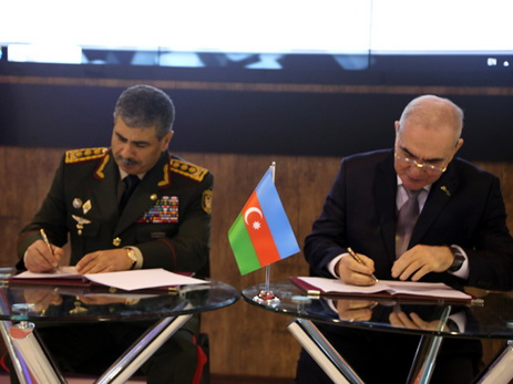 Минобороны и Миноборонпром Азербайджана подписали меморандум об оснащении ВС страны беспилотниками - ФОТО