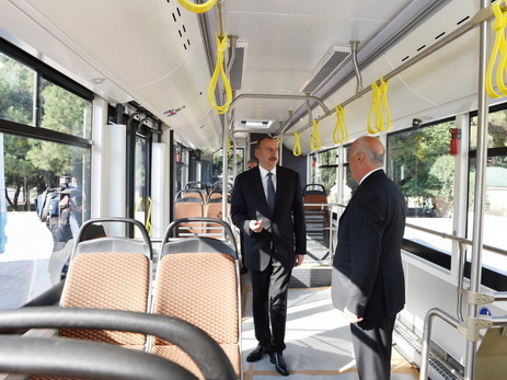 Президент ознакомился с новыми городскими автобусами в Сумгайыте – ФОТО