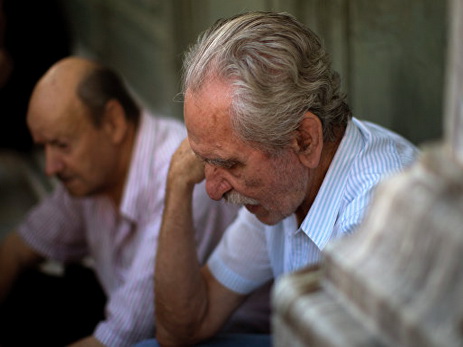 Половина пенсионеров в Греции живет за чертой бедности