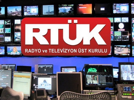 Турецкие власти закрыли еще 12 телеканалов