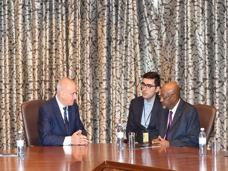 Глава Азертадж встретился с заместителем гендиректора ЮНЕСКО