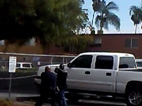 Полиция обнародовала видео расстрела афроамериканца в Эль-Кахоне - ВИДЕО