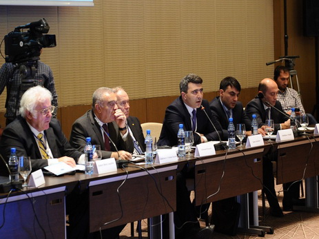 На «круглом столе» на тему «Устойчивое развитие и экологическая цивилизация» высоко оценены успехи Азербайджана в этой сфере - ФОТО