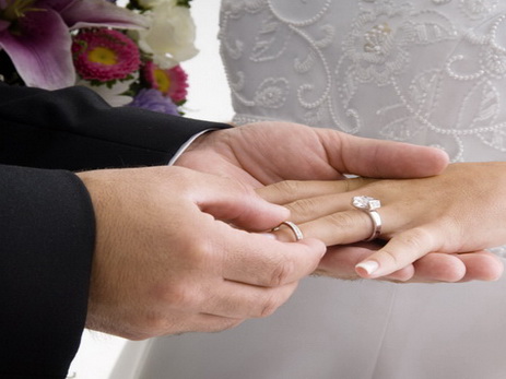 Стало известно, сколько процентов женщин в Баку не вступают в брак