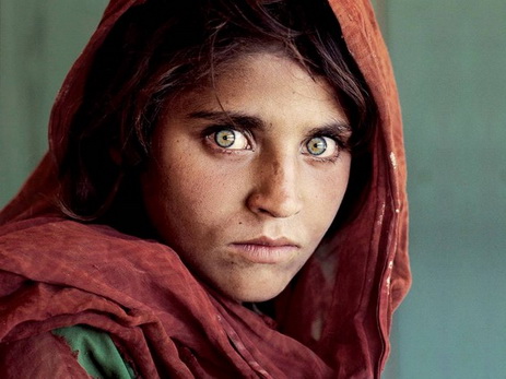 Героиня культовой фотографии с обложки National Geographic арестована, ей грозит 14 лет тюрьмы - ФОТО
