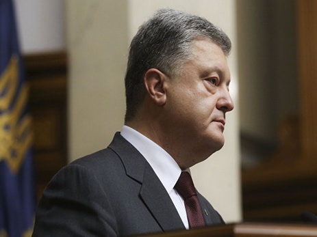 Порошенко пообещал повысить зарплату четырем миллионам украинцев
