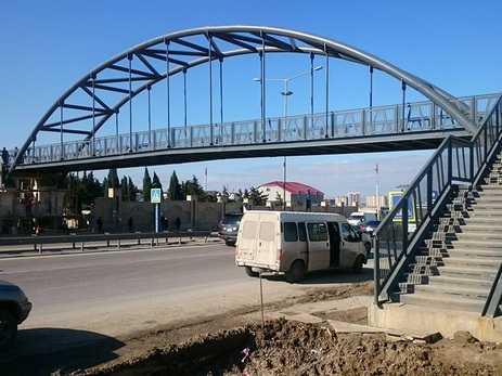 На въезде в Баку открыт новый пешеходный переход - ФОТО