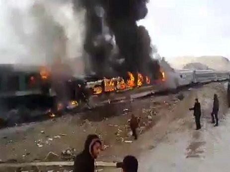 İranda qatarlar toqquşub: 36 ölü, 95 yaralı – VİDEO
