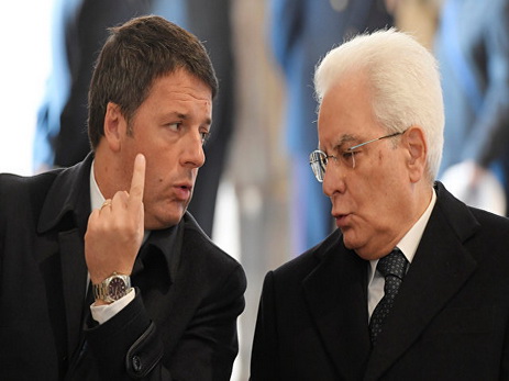 Президент Италии попросил Ренци отложить свою отставку