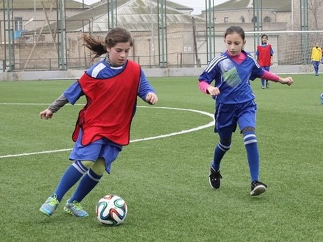 УЕФА отметил успехи женского футбола в Азербайджане