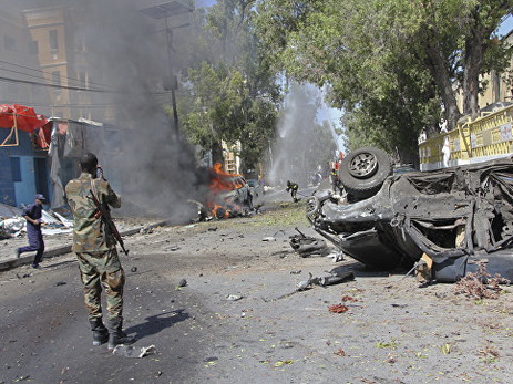 Число погибших при взрыве в столице Сомали возросло до 29 человек