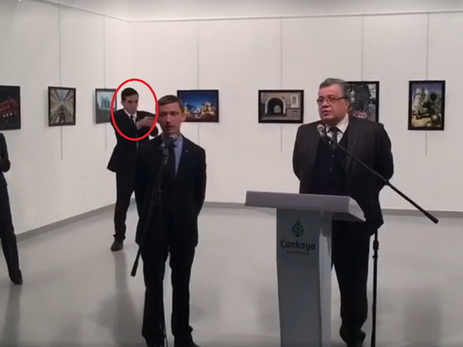 В Сети появились новые кадры убийства российского посла в Анкаре – ФОТО – ВИДЕО