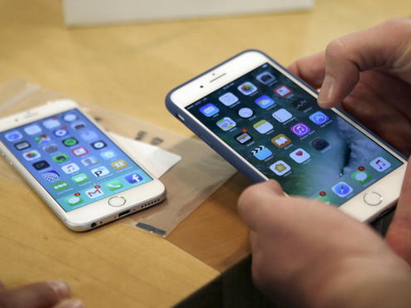 СМИ: Apple сократит производство iPhone на 10% в 2017 году