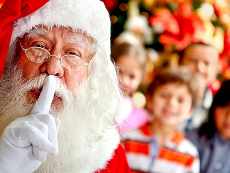 В Италии уволили дирижера, который сказал детям, что Деда Мороза нет