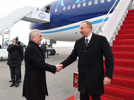 Президент Азербайджана прибыл в Нахчыванскую Автономную Республику - ФОТО