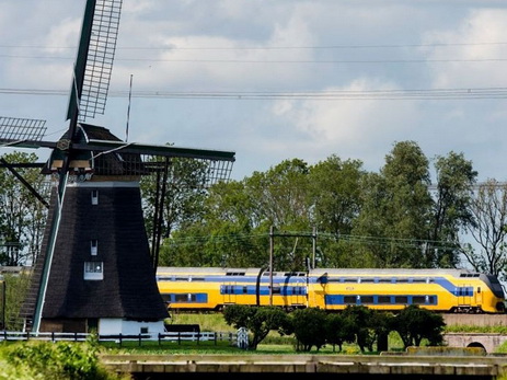 В Голландии все поезда перешли на энергию ветра