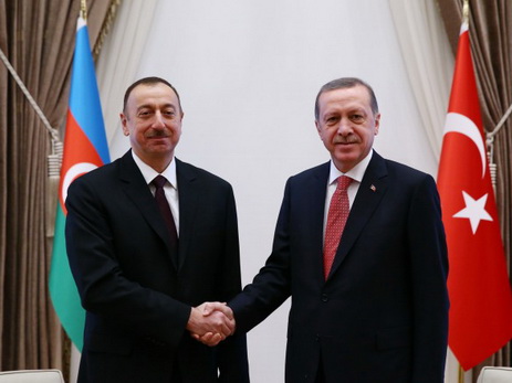 Ильхам Алиев поздравил Эрдогана с 25-летием установления дипотношений между Азербайджаном и Турцией