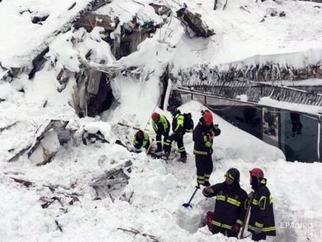 Число погибших в заваленном лавиной отеле в Италии возросло до девяти - ОБНОВЛЕНО