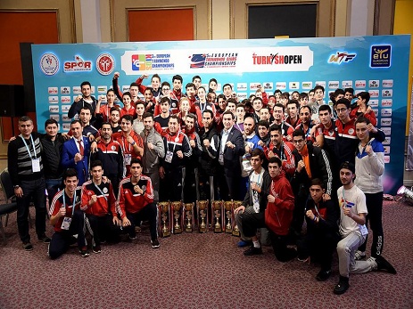 Taekvondoçularımız “Turkish Open”dən 10 medalla qayıdırlar