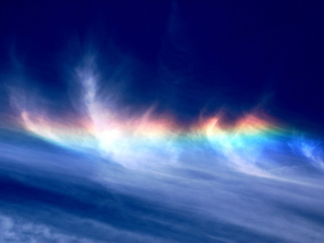 «Огненная радуга»: Редкий природный феномен - в небе над Сингапуром – ФОТО - ВИДЕО
