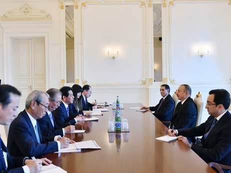 Президент Азербайджана принял госминистра Японии - ФОТО