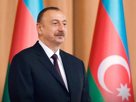 Президент Азербайджана поздравил эмира Кувейта