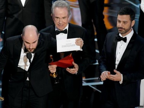 При объявлении лучшего фильма «Оскара» произошла ошибка – ВИДЕО
