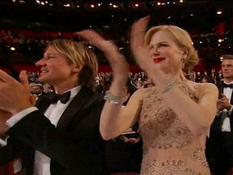 Странные аплодисменты и другие причуды Николь Кидман на «Оскаре 2017» – ФОТО – ВИДЕО