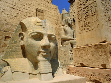 Археологи считают, что в Египте найдена статуя Рамсеса II в натуральную величину