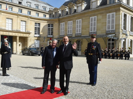 Президент Азербайджана Ильхам Алиев встретился с председателем Сената Франции - ФОТО