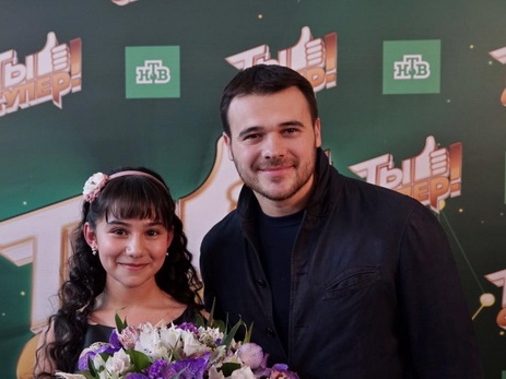 EMIN  поддержал юную азербайджанскую участницу шоу канала НТВ «Ты супер!» - ВИДЕО