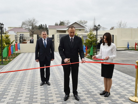 Президент Азербайджана открыл в Саатлы ясли - детский сад - ФОТО