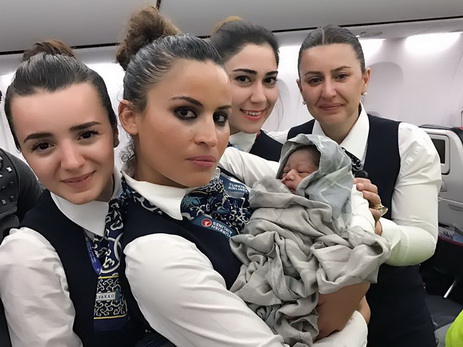 На борту рейса Turkish Airlines на высоте 13 км родилась девочка - ФОТО - ВИДЕО